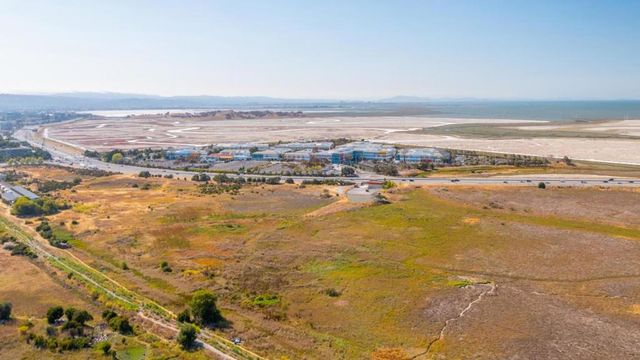 2656 Gonzaga Street, East Palo Alto, CA 94303