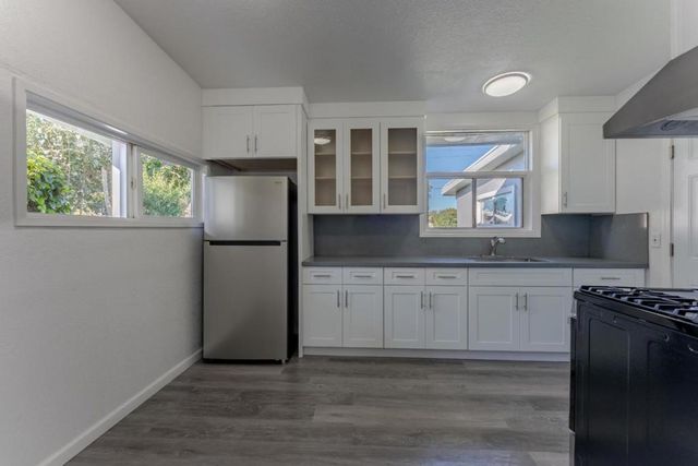 2656 Gonzaga Street, East Palo Alto, CA 94303