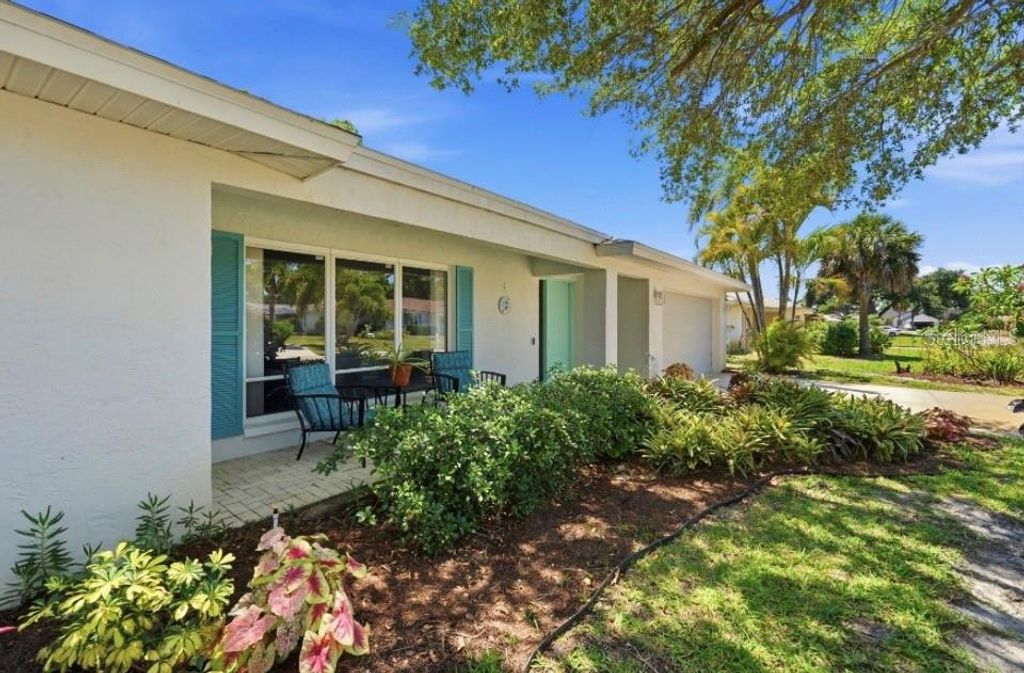 2291 PINE VIEW CIRCLE, Sarasota, FL 34231