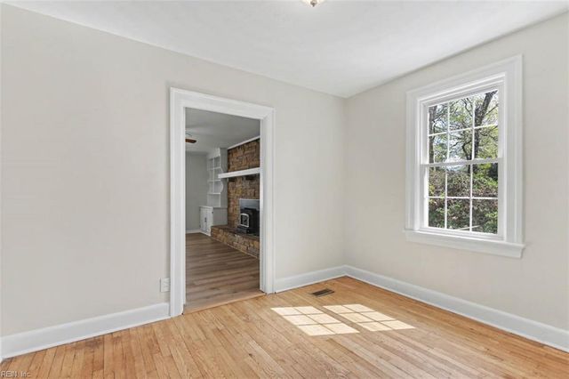 1918 E Bayview BLVD, Norfolk, VA 23503