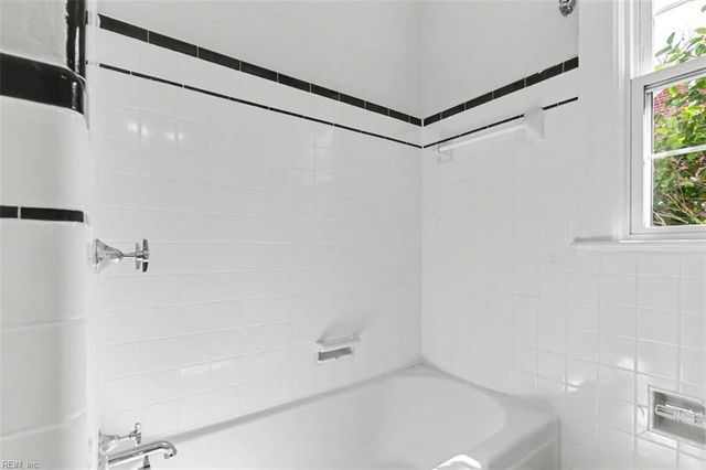 1918 E Bayview BLVD, Norfolk, VA 23503