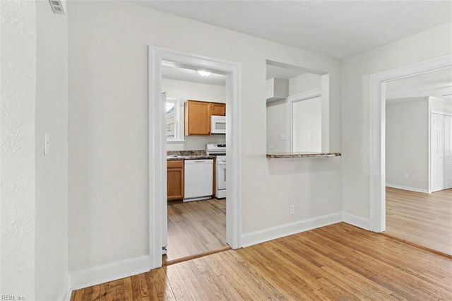 1918 E Bayview BLVD, Norfolk, VA 23503