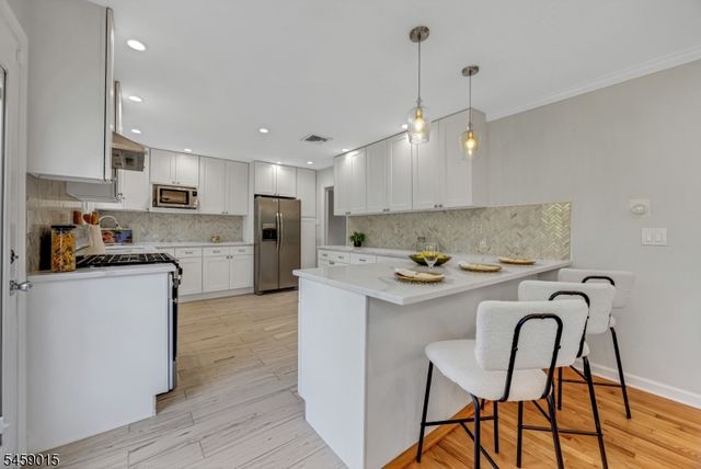 9 Edgewood Ave, West Orange Twp., NJ 07052