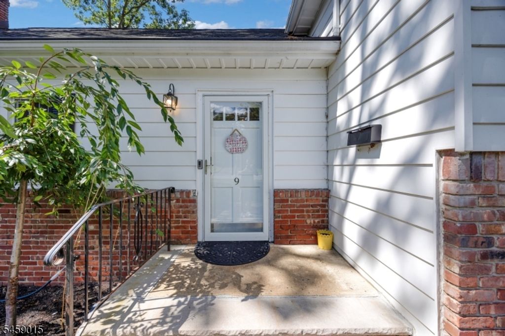 9 Edgewood Ave, West Orange Twp., NJ 07052 — photo 4