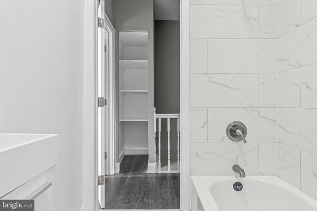 5427 RIDGEWOOD ST, Philadelphia, PA 19143