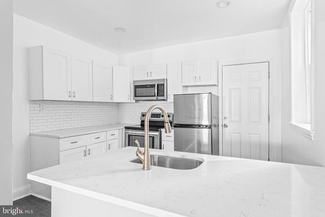 5427 RIDGEWOOD ST, Philadelphia, PA 19143