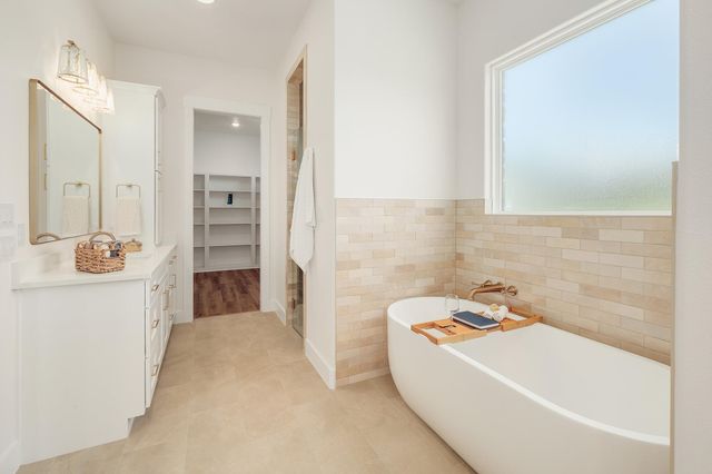 217 Joya DR, Liberty Hill, TX 78642