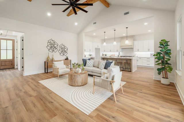 217 Joya DR, Liberty Hill, TX 78642