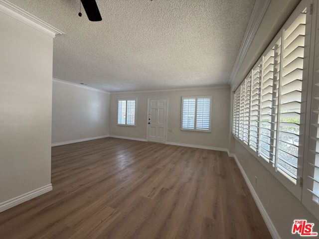 5908 S Fairfax Avenue, Los Angeles, CA 90056