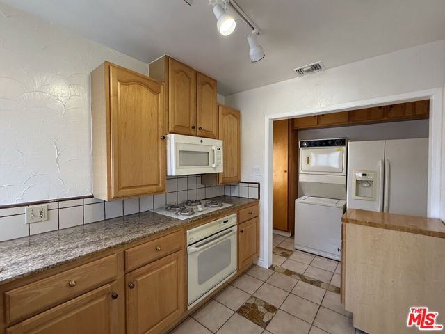 5908 S Fairfax Avenue, Los Angeles, CA 90056