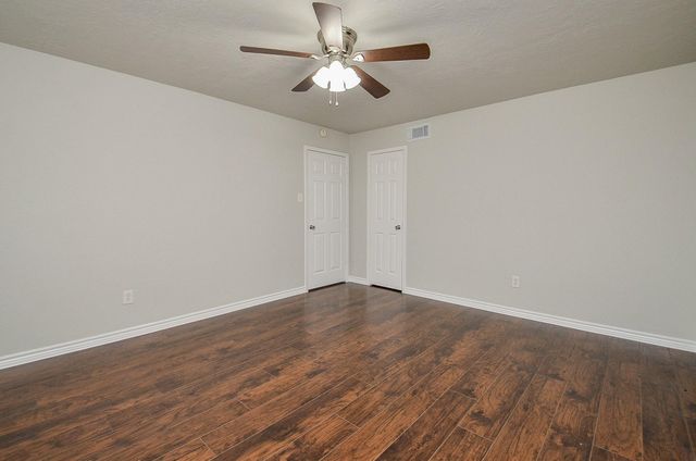 15327 Falmouth Avenue 2, Houston, TX 77084