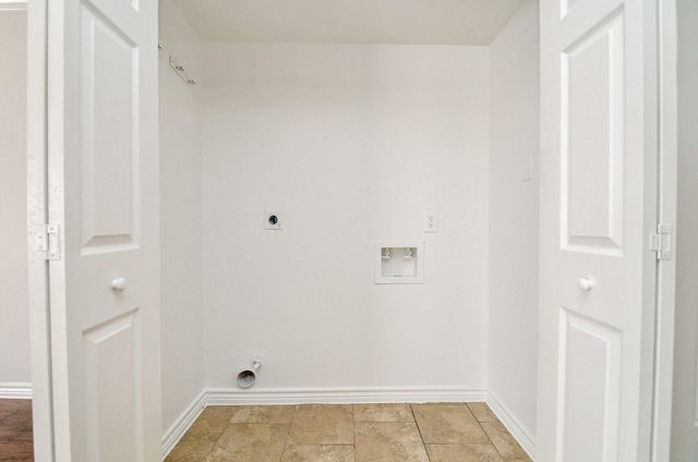 15327 Falmouth Avenue 2, Houston, TX 77084