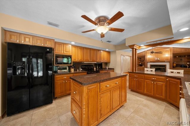 11 Sycamore Court W, Homosassa, FL 34446