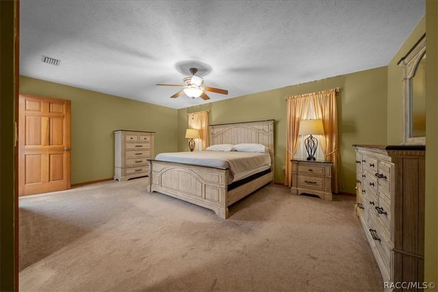 11 Sycamore Court W, Homosassa, FL 34446