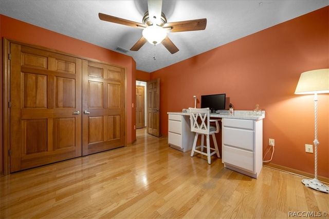 11 Sycamore Court W, Homosassa, FL 34446
