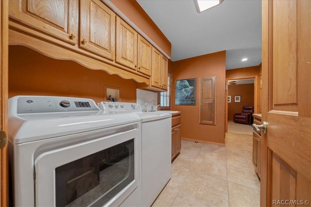 11 Sycamore Court W, Homosassa, FL 34446