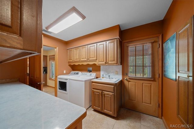 11 Sycamore Court W, Homosassa, FL 34446