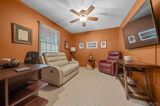 11 Sycamore Court W, Homosassa, FL 34446
