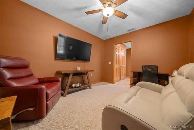 11 Sycamore Court W, Homosassa, FL 34446
