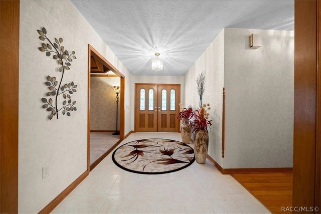 11 Sycamore Court W, Homosassa, FL 34446