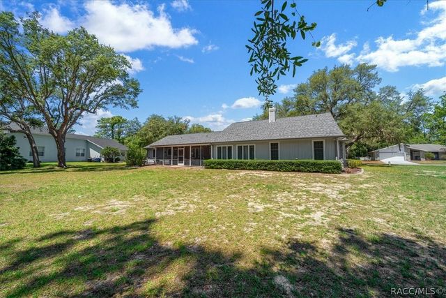 11 Sycamore Court W, Homosassa, FL 34446