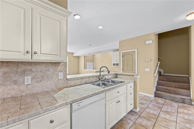 5245 Overland Drive C12, Lawrence, KS 66049