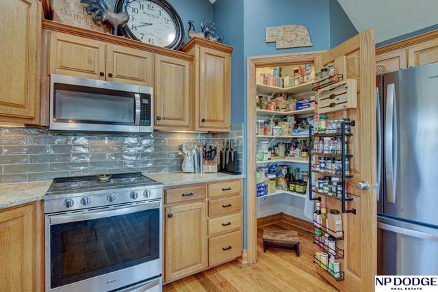 10007 Crystal Lake Drive, Blair, NE 68008