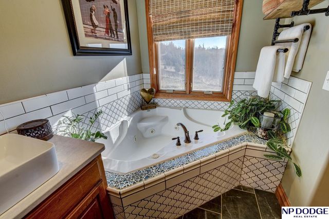 10007 Crystal Lake Drive, Blair, NE 68008