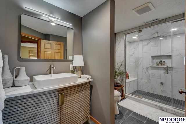 10007 Crystal Lake Drive, Blair, NE 68008