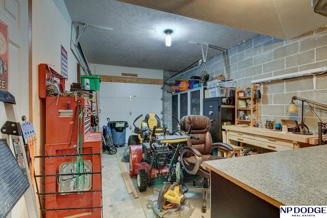 10007 Crystal Lake Drive, Blair, NE 68008