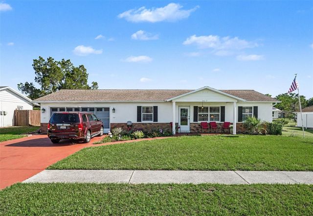 38619 TRELLIS AVENUE, Zephyrhills, FL 33540
