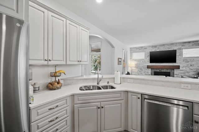 961 River Forest Drive, Hamilton Twp, OH 45039