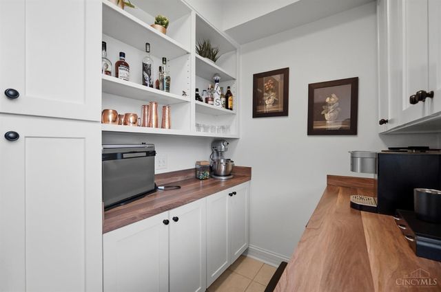 961 River Forest Drive, Hamilton Twp, OH 45039