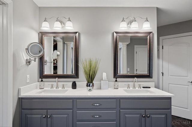 961 River Forest Drive, Hamilton Twp, OH 45039