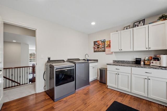 961 River Forest Drive, Hamilton Twp, OH 45039