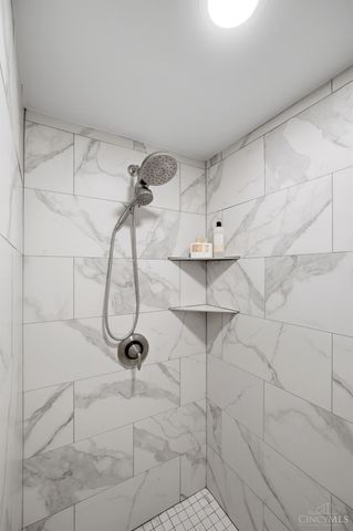 961 River Forest Drive, Hamilton Twp, OH 45039