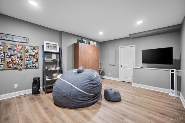 961 River Forest Drive, Hamilton Twp, OH 45039