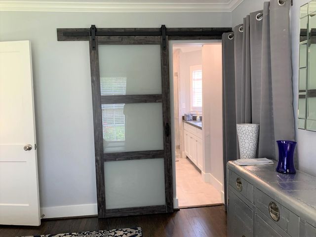 3909 Rice Boulevard, Houston, TX 77005