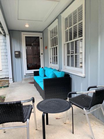 3909 Rice Boulevard, Houston, TX 77005