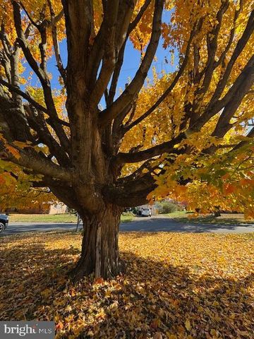 182 SUMMIT DR, Lewistown, PA 17044