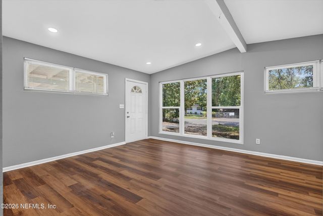 1928 MONTMARTE Drive, Jacksonville, FL 32210