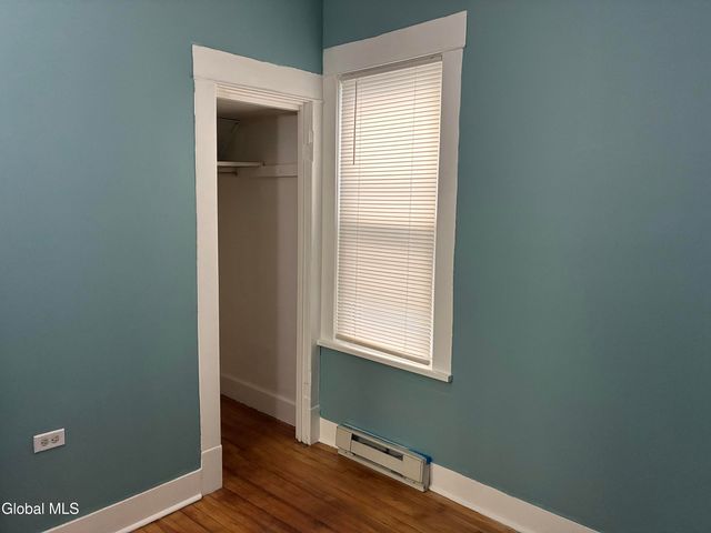 123 Lomasney Avenue, Schenectady, NY 12308