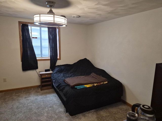 1828 N Claremont Drive, Janesville, WI 53545