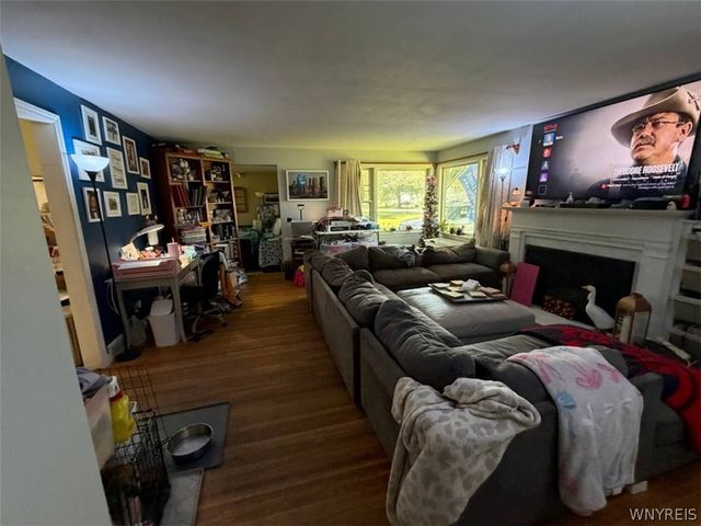 18 Woodline Drive, Penfield, NY 14526