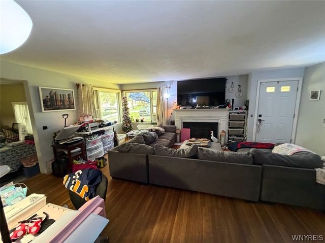 18 Woodline Drive, Penfield, NY 14526