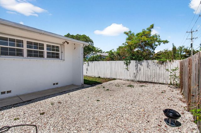 1004 N A Street, Lake Worth Beach, FL 33460