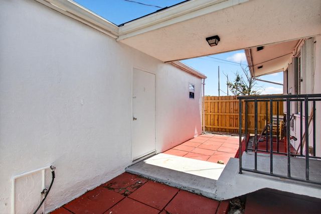 1004 N A Street, Lake Worth Beach, FL 33460