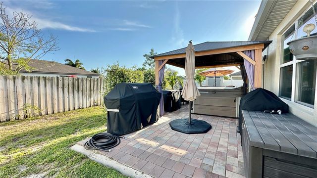 1708 NW 29TH TERRACE, Cape Coral, FL 33993