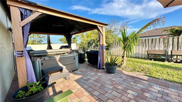 1708 NW 29TH TERRACE, Cape Coral, FL 33993