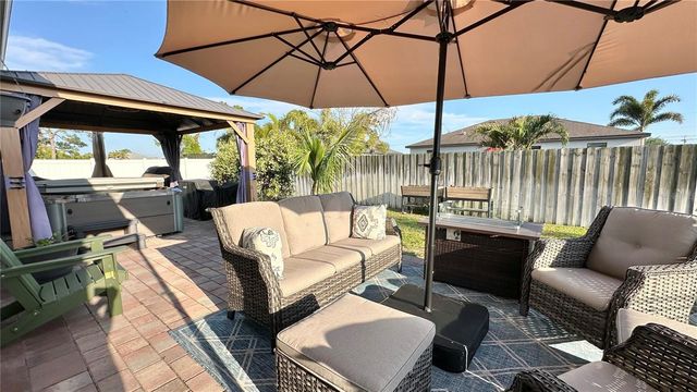 1708 NW 29TH TERRACE, Cape Coral, FL 33993
